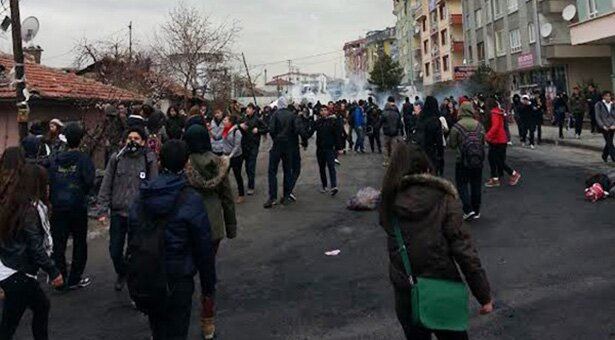 Ankara/Tuzluçayır'da toplanan liselilere polis saldırdı